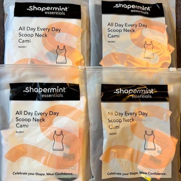 Shapermint Essentials All Day Every Day Scoop Neck Cami, Black - Picture 2 of 2